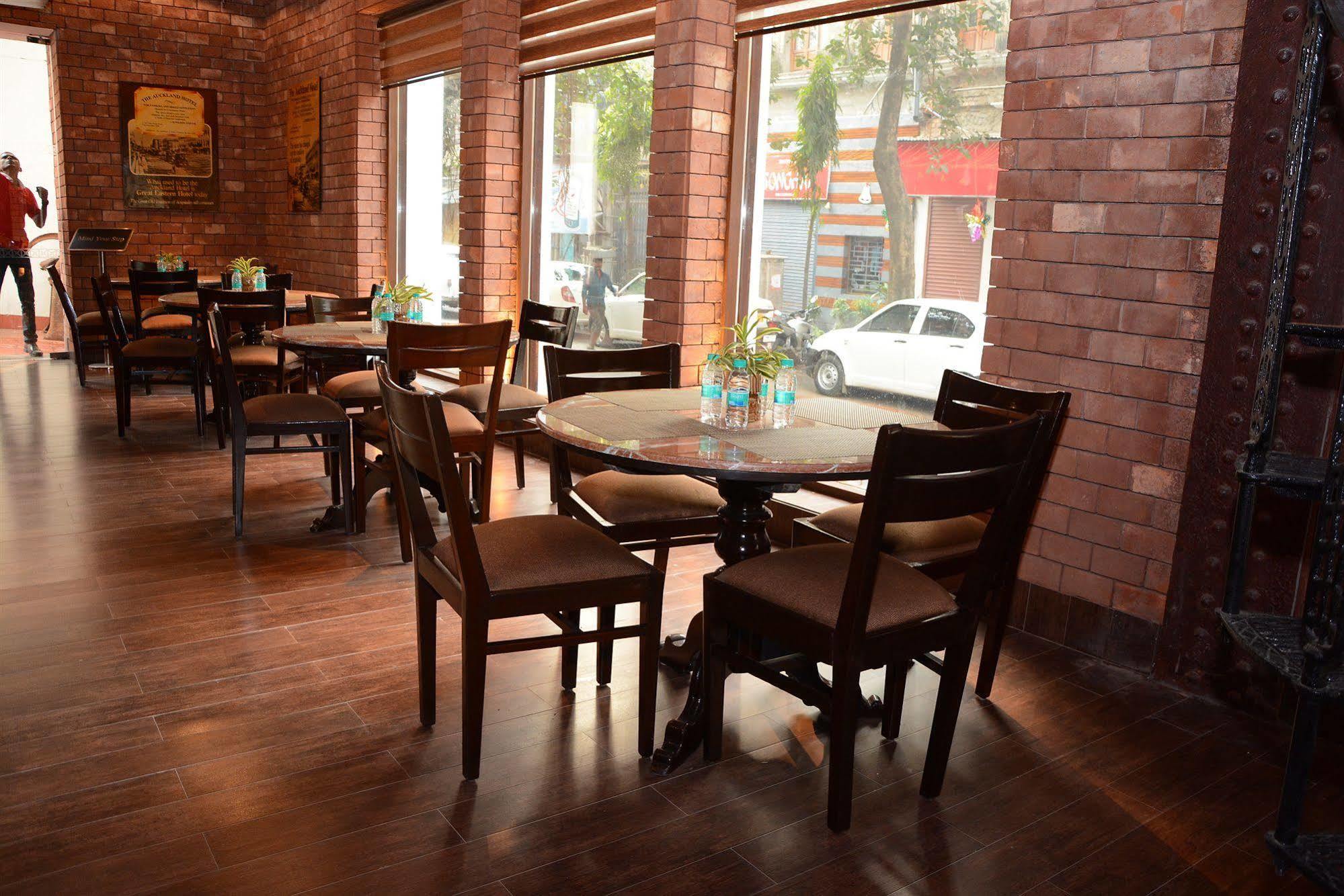 Hotel The Lalit Great Eastern 5*