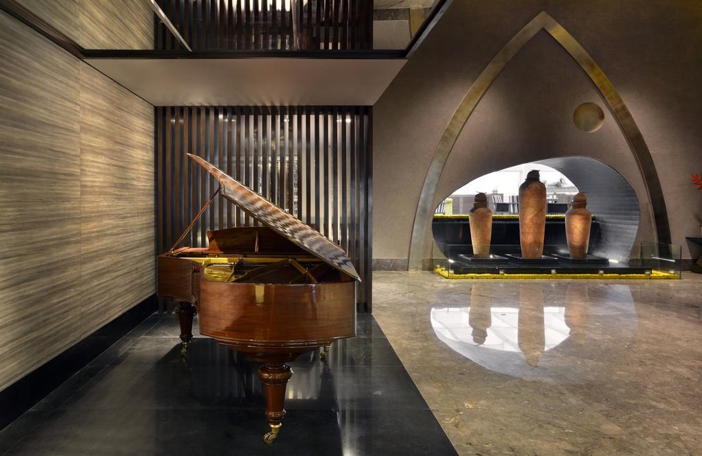 The Lalit Great Eastern 5* Kolkata